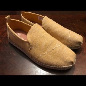 TOMS alpargata canvas espadrilles